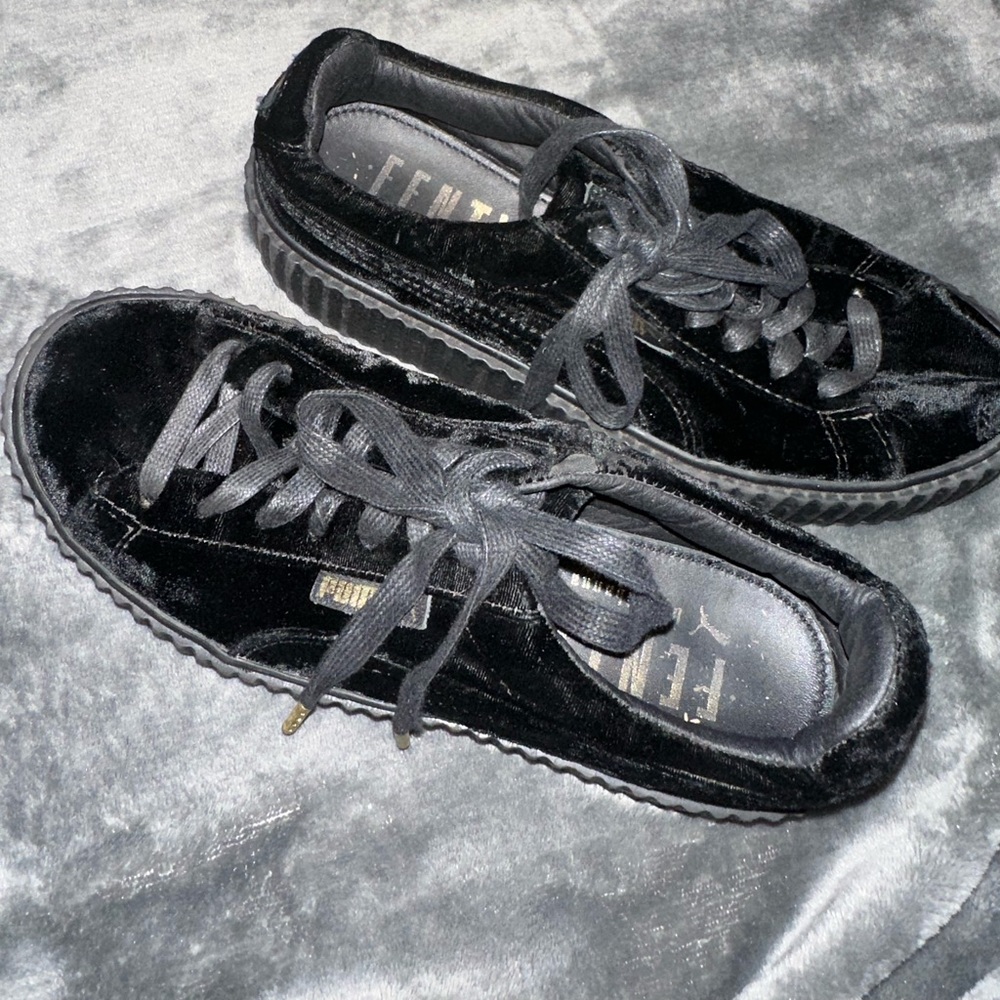 Black velvet pumas size 7.5